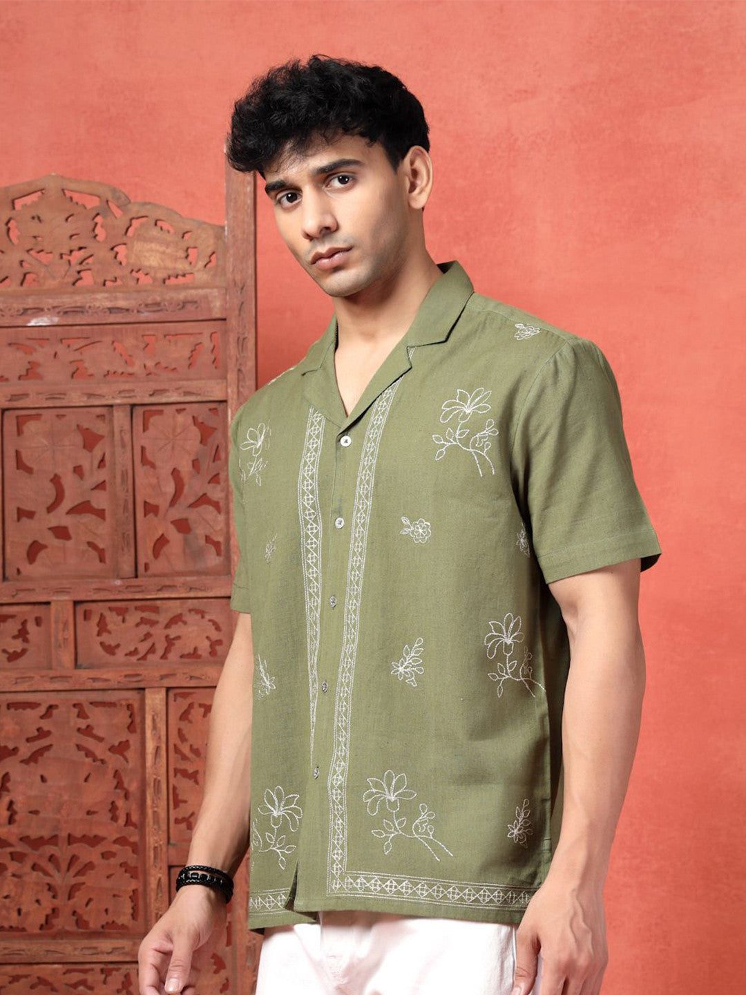Men Ethnic Motifs Embroided Spread Collar Casual Shirt